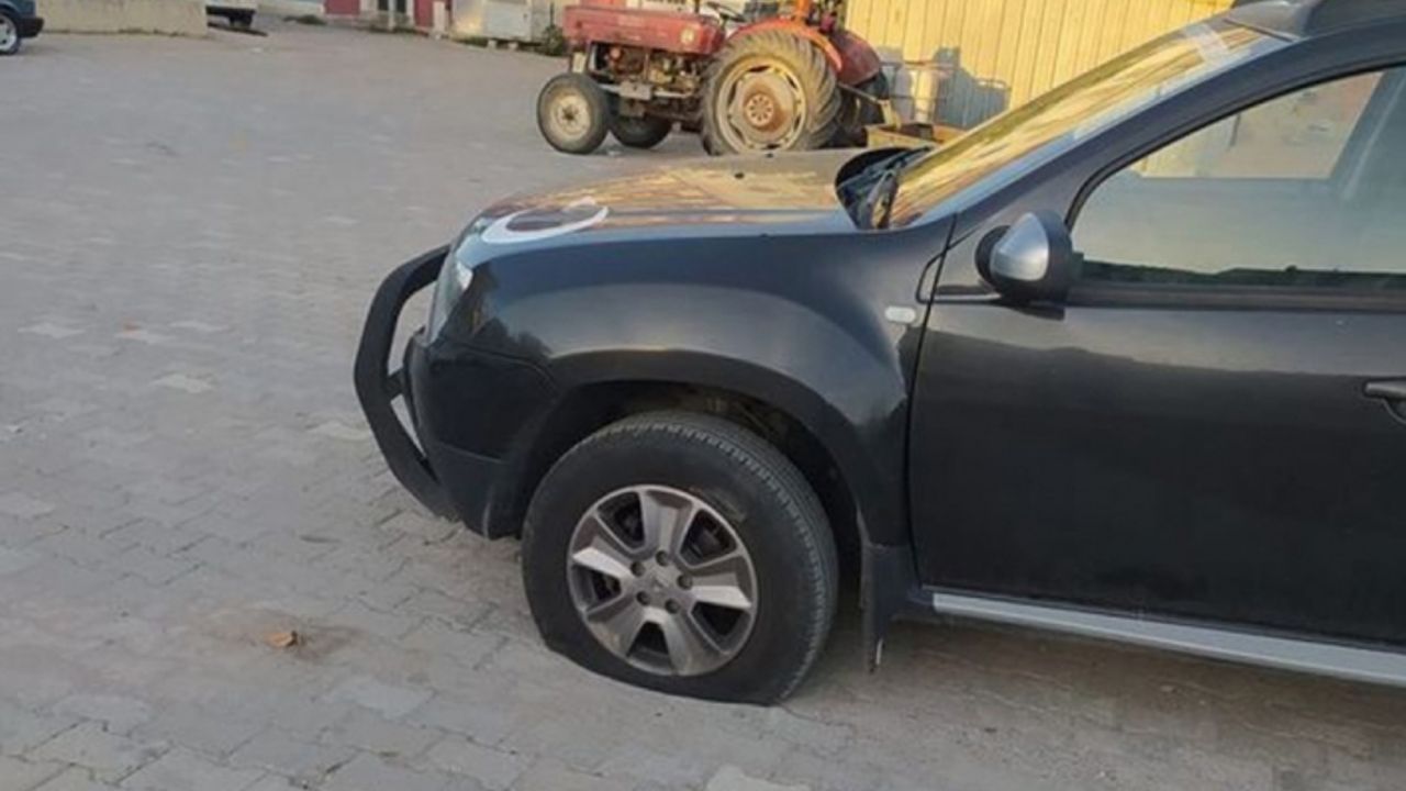 İzmir'de bir gecede 37 aracın lastikleri kesildi