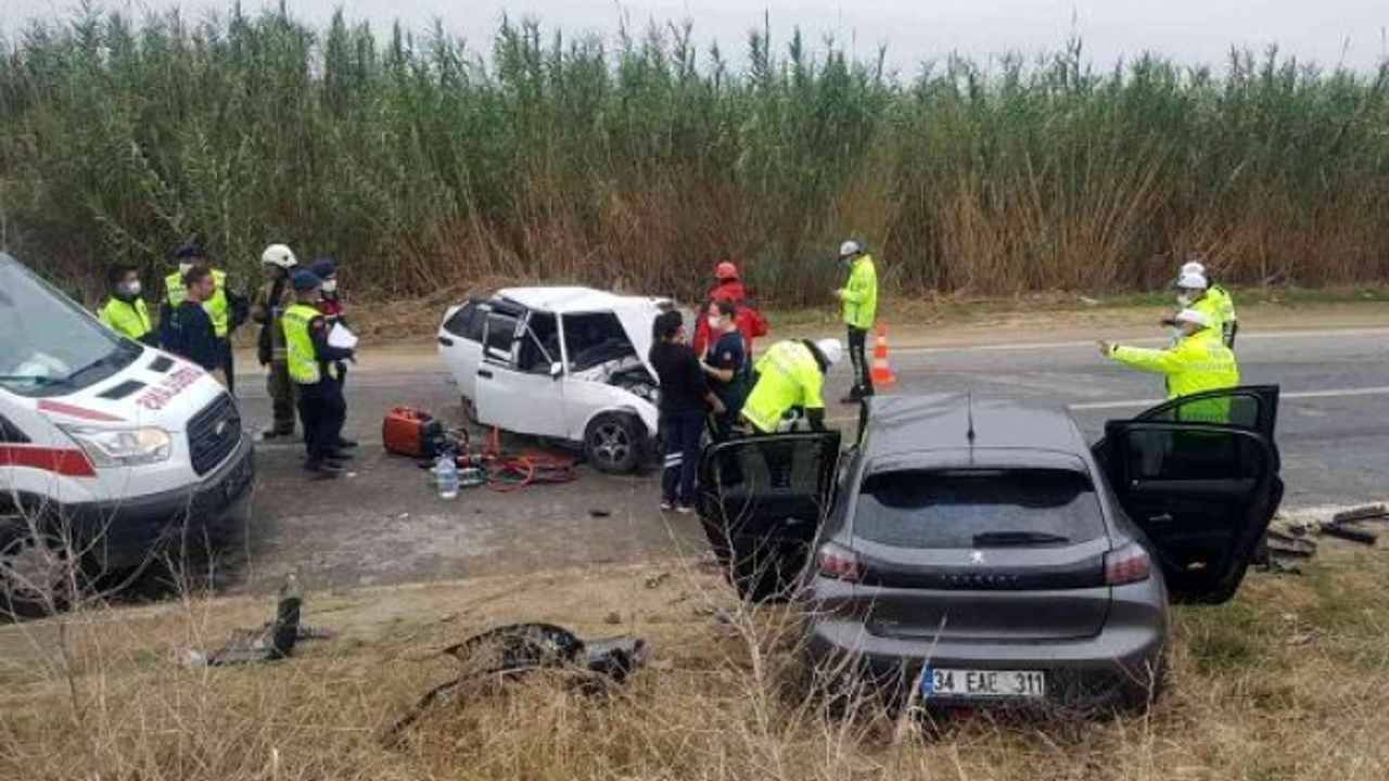İzmir-Ödemiş yolundaki feci kazada ölü sayısı 3'e yükseldi