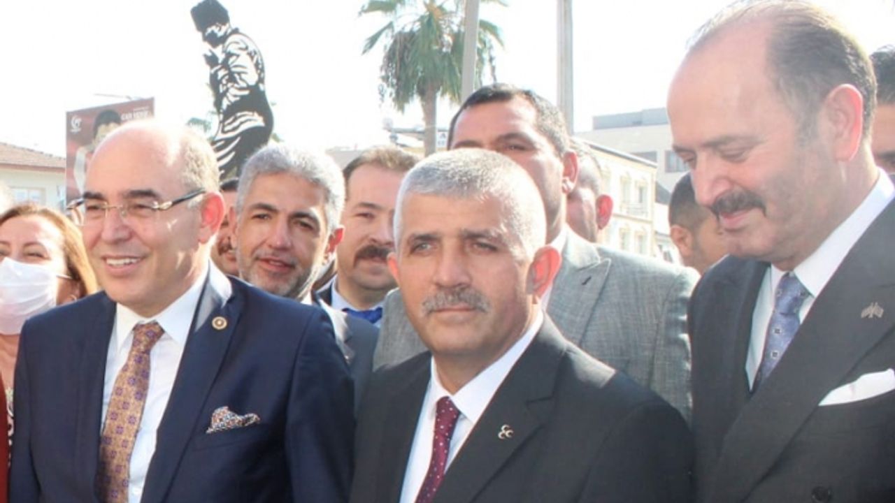 MHP'nin İzmir'de 'Adım Adım 2023' heyecanı başladı