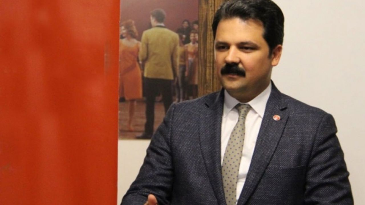 Çağrı Gruşçu istifa etti