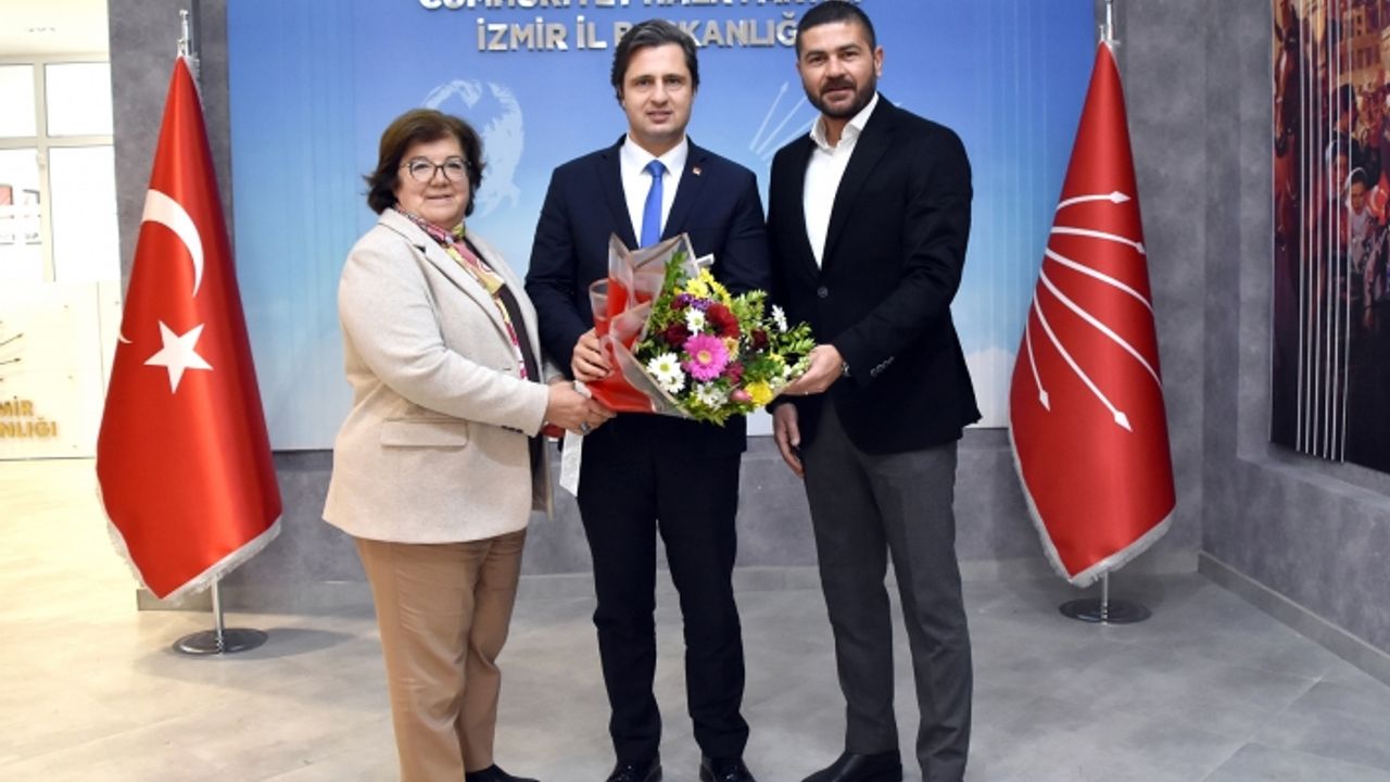Başkan Gürbüz'den CHP İzmir'e ziyaret