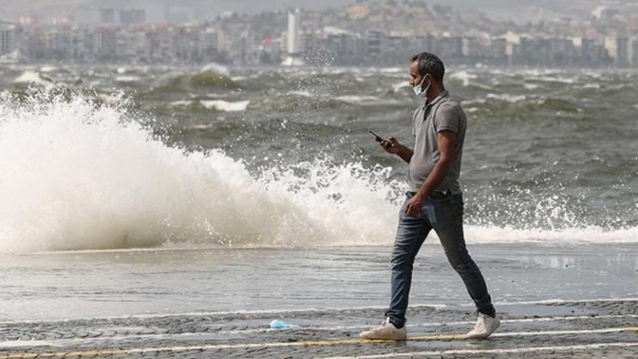 Dikkat! İzmir için fırtına ve yağmur uyarısı
