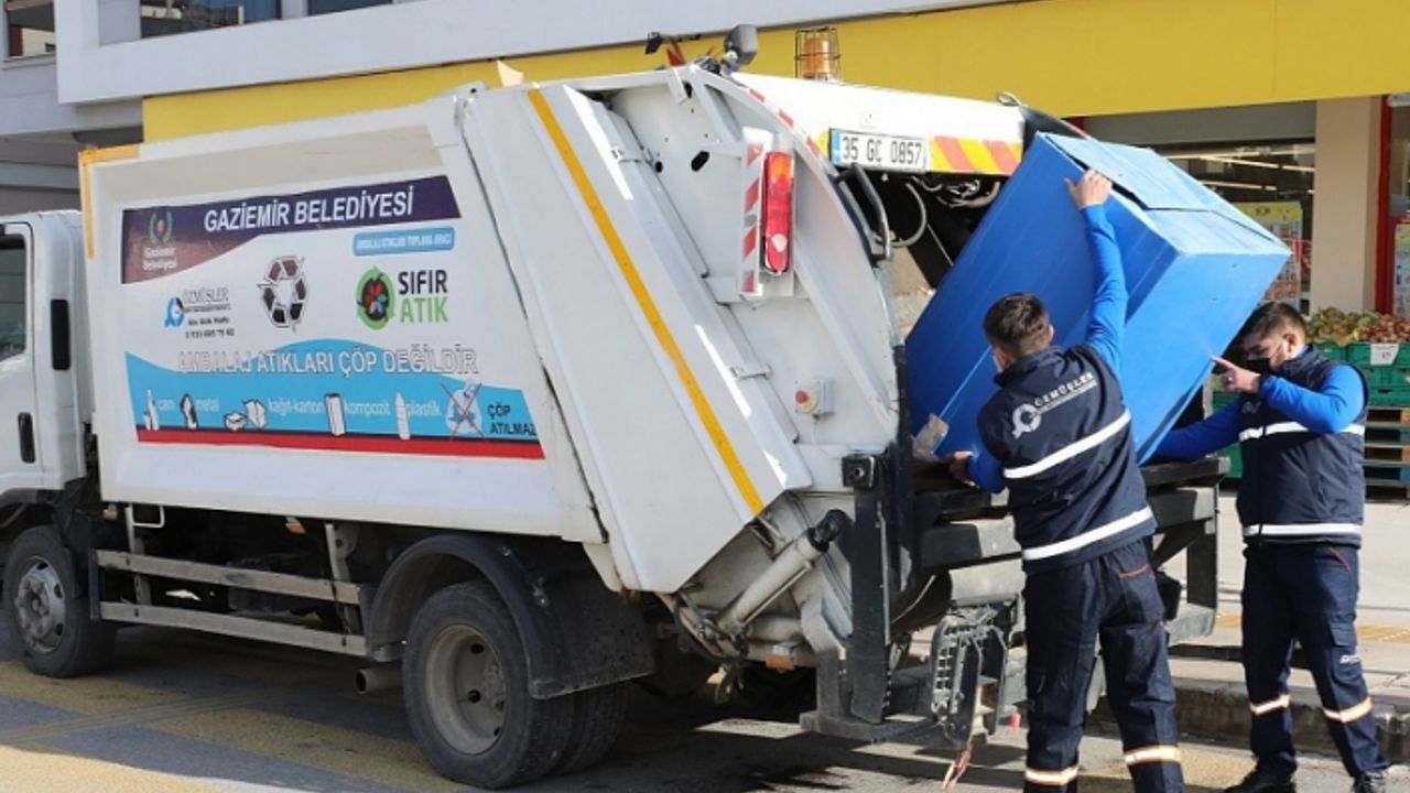 Gaziemir'de bir yılda kaç ton atık toplandı?