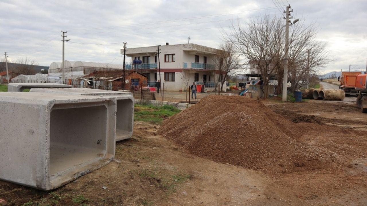 Menderes’te sel ve taşkınlara karşı seferberlik