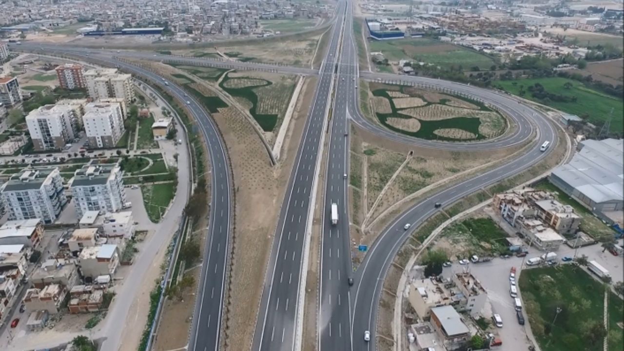 Bakan Karaismailoğlu'ndan İstanbul-İzmir Otoyolu açıklaması