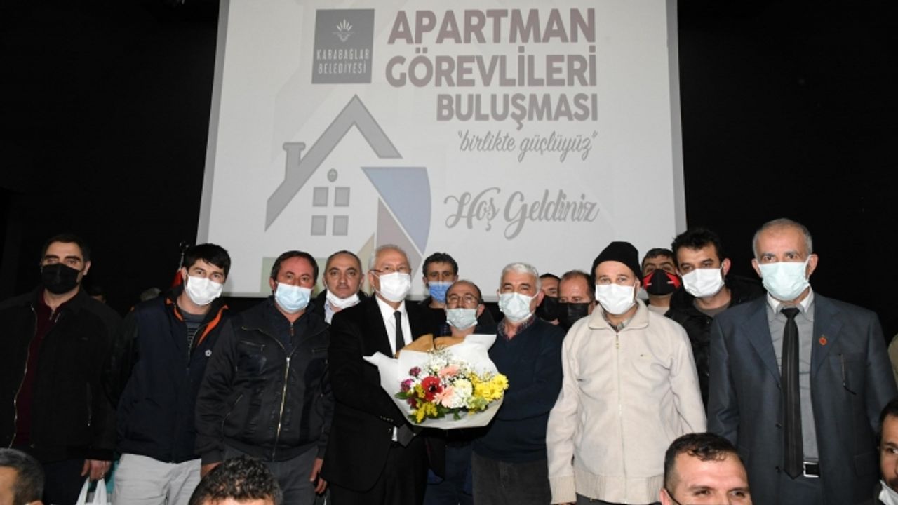 Başkan Selvitopu apartman görevlileriyle buluştu