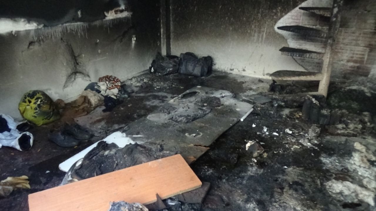 Boş dükkanda yaşayan evsiz adamın acı sonu: Yangında hayatını kaybetti