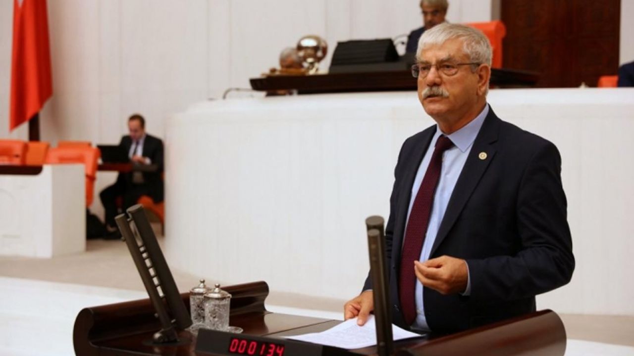 CHP'li Beko, Karaburun’u teslim alan enerji santrallerini sordu