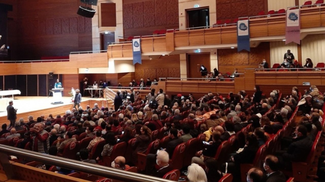 İzmir Kent Konseyi'nde 4 adaylı seçim heyecanı