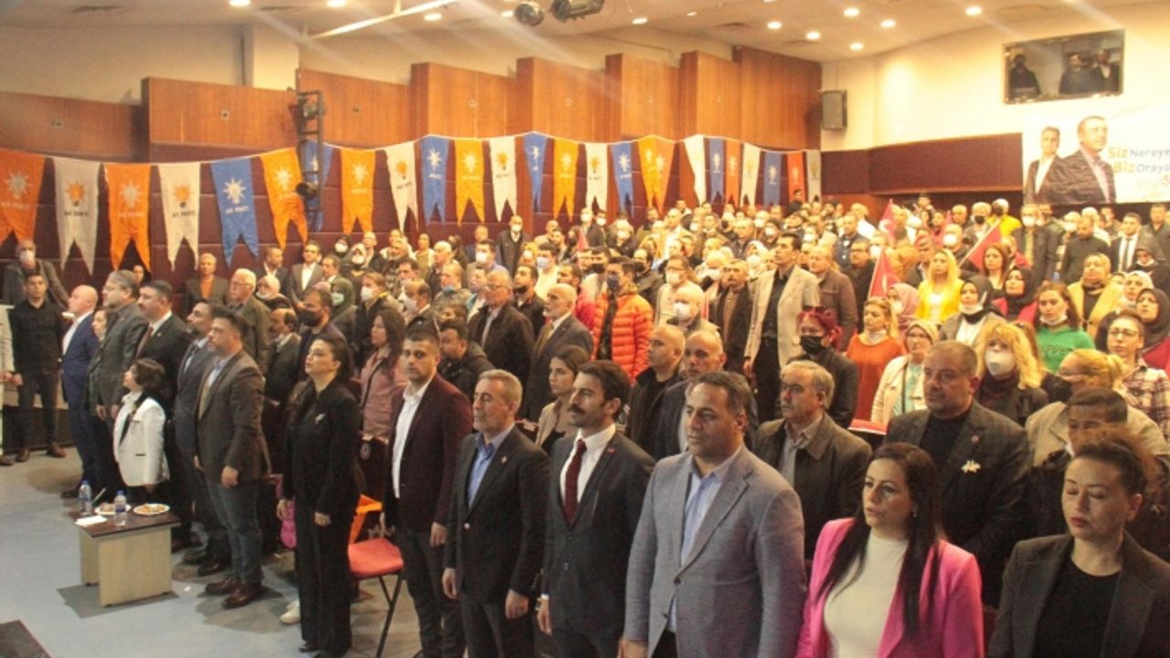 AK Parti Konak Danışma Meclisi yapıldı! Kim ne mesaj verdi?