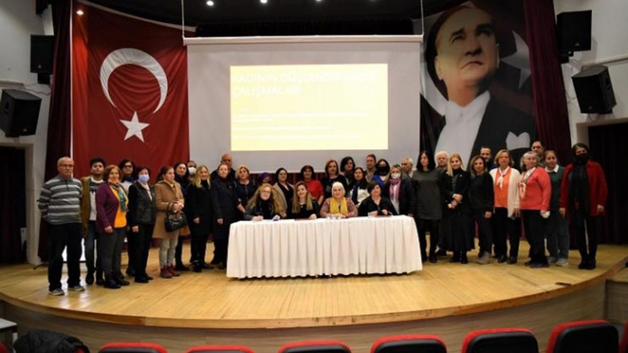 Bornova’dan kadına yönelik şiddete karşı bildiri