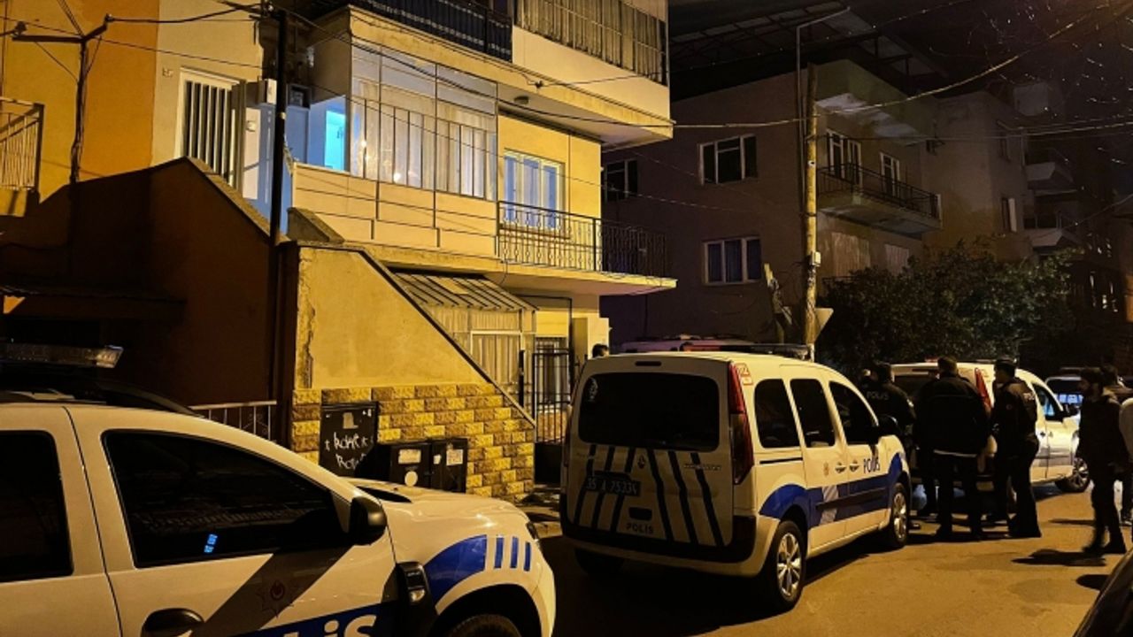İzmir'de bir kişi bıçaklanmış halde ölü bulundu