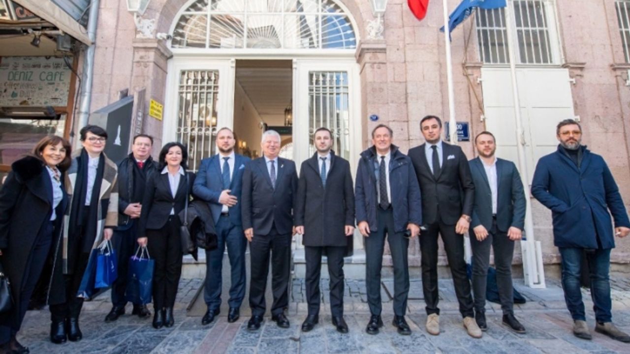 İzmir'de Bosna Hersek’le dostluk rüzgarı