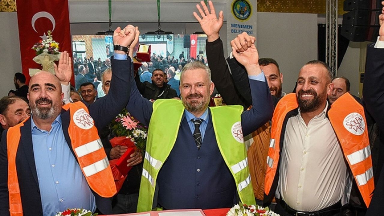 Menemen'de TİS sevinci: Belediyede en düşük personel maaşı 9 bin lira oldu