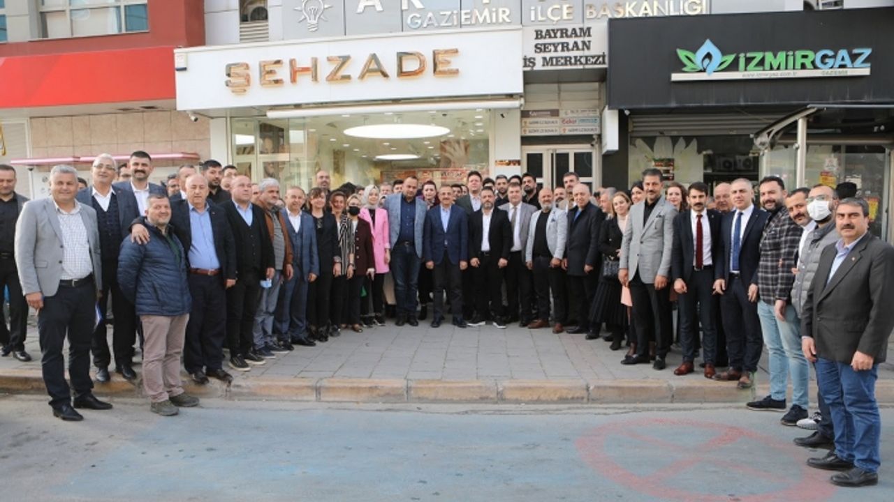 AK Parti İzmir'den Ramazan'da yoğun mesai