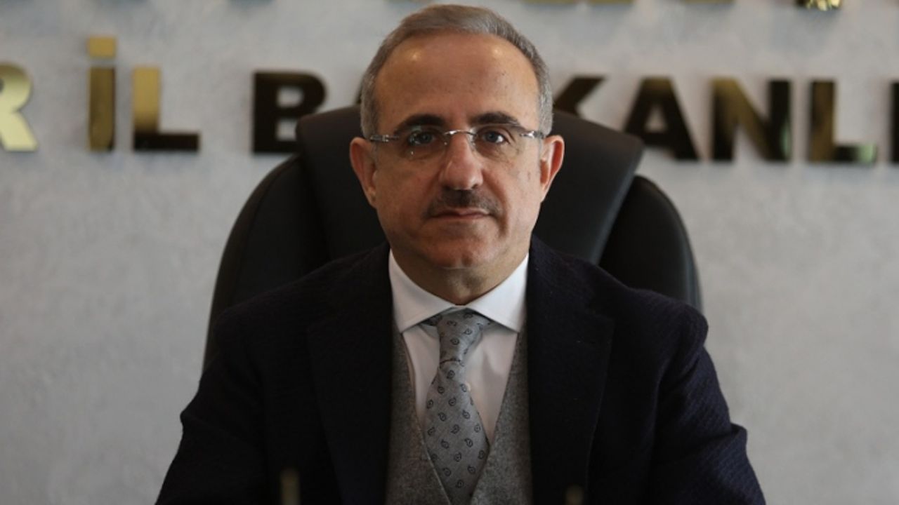 AK Partili Sürekli: Savaşırken meclis kuran başka bir millet yok!