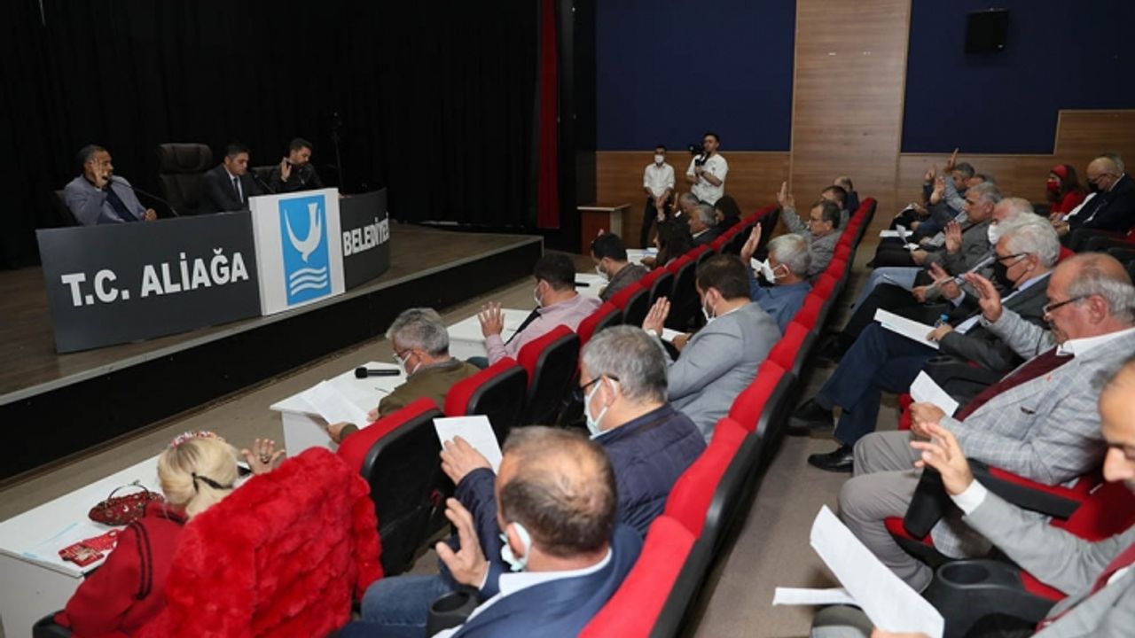 Aliağa Meclisi'nde battı çıktı oy birliği ile kabul edildi