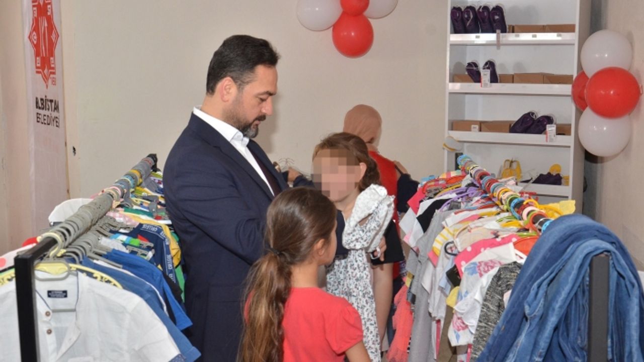 Elbistan'da ihtiyaç sahipleri için iyilik mağazası açıldı