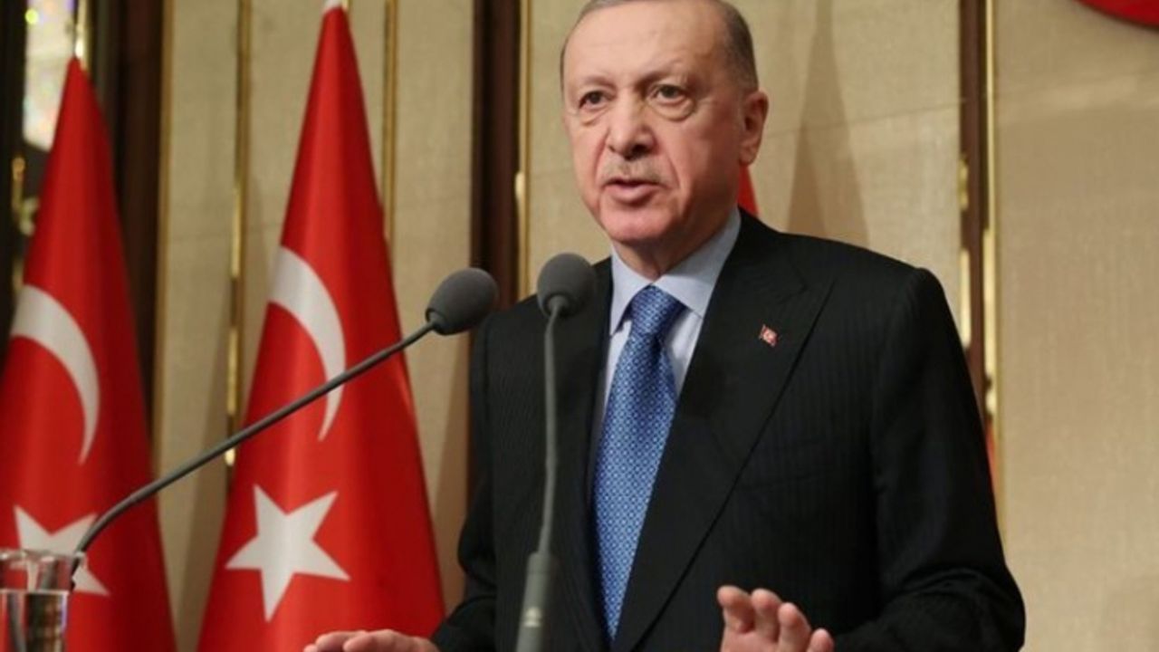 Kapalı mekanda maske zorunluluğu kalktı