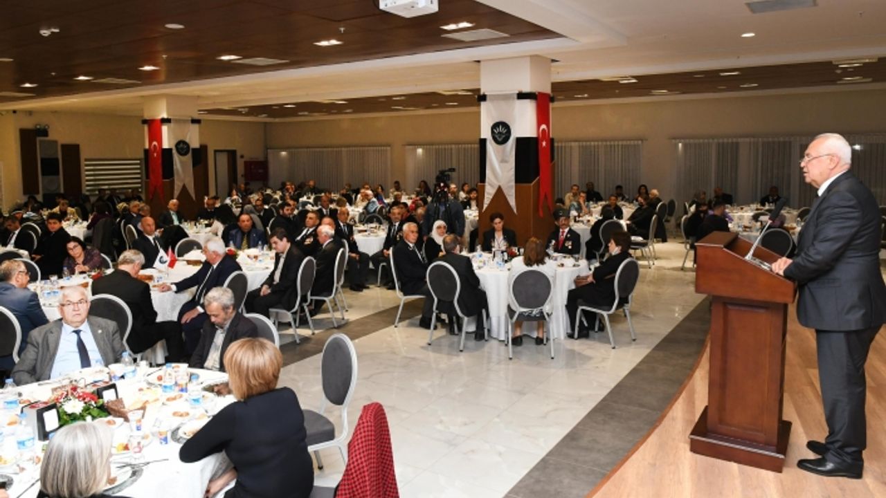 Karabağlar Belediyesi'nden gazi ve yakınlarına iftar
