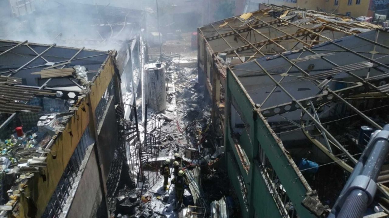 Tuzla'da fabrikada patlama: 3 ölü, 9 yaralı