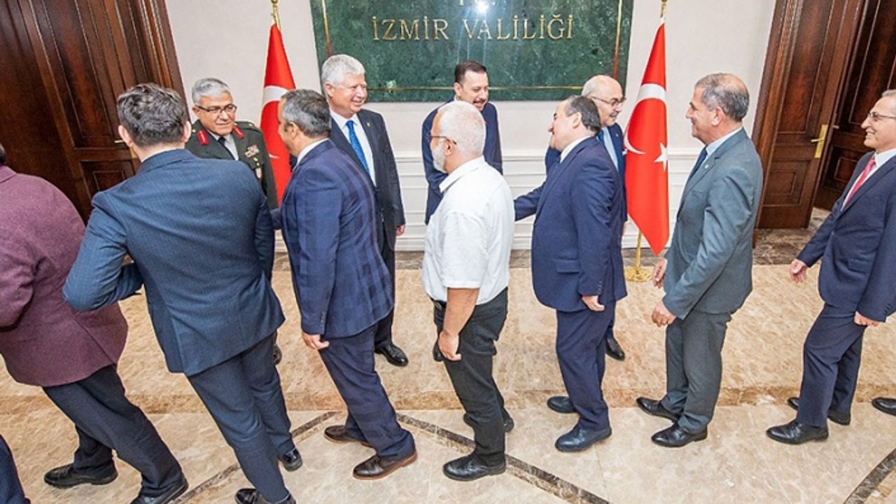 Valilik protokol bayramlaşma töreni düzenledi