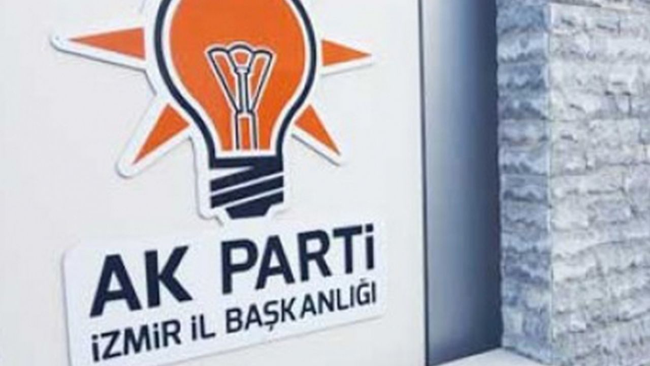 AK Parti İzmir İl Yönetiminde görev değişimi