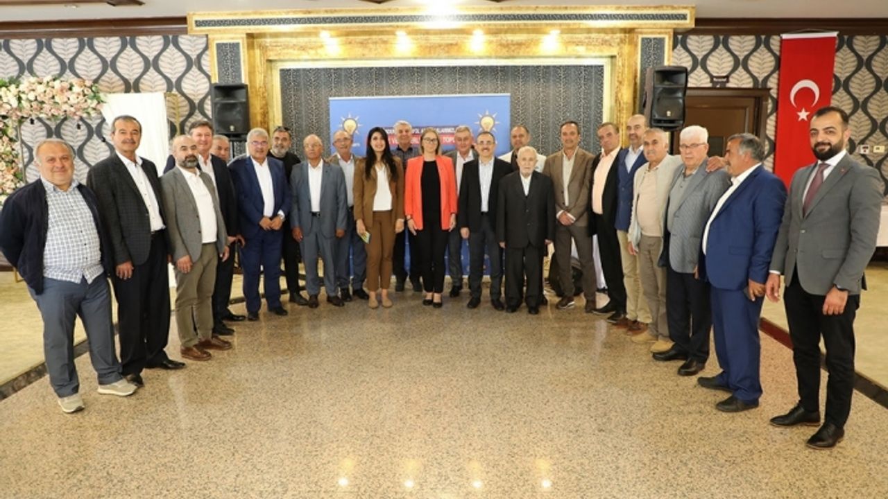 AK Parti İzmir’de dünden bugüne vefa toplantıları sürüyor