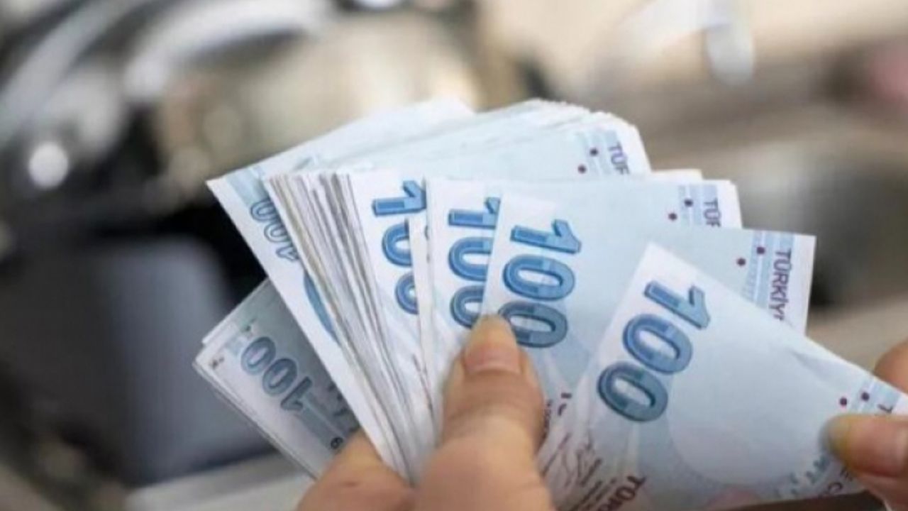 AKP'den asgari ücrete ara zam açıklaması
