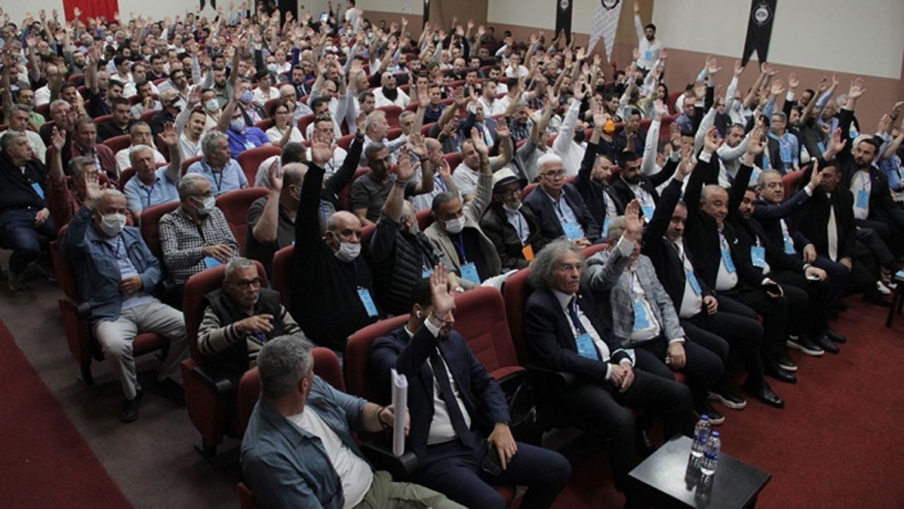 Altay’ın kongresi bir kez daha ertelendi