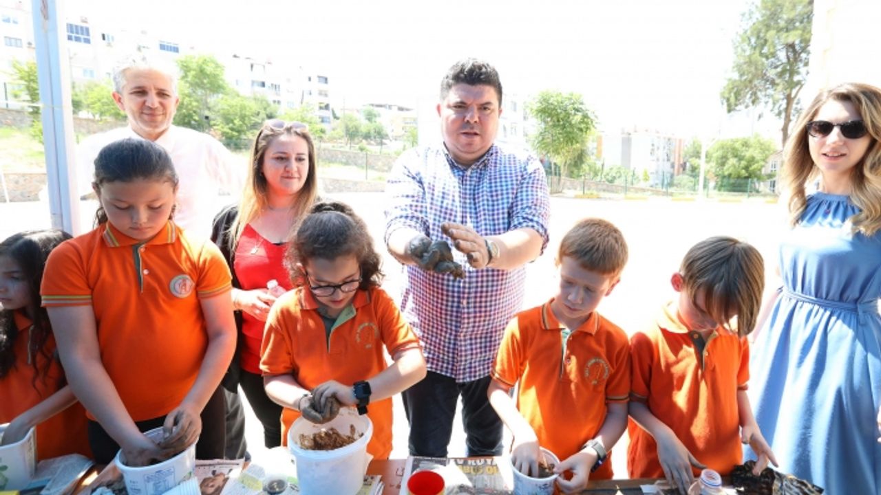 Bucalı çocuklar Başkan Kılıç’la “tohum topu” yaptı