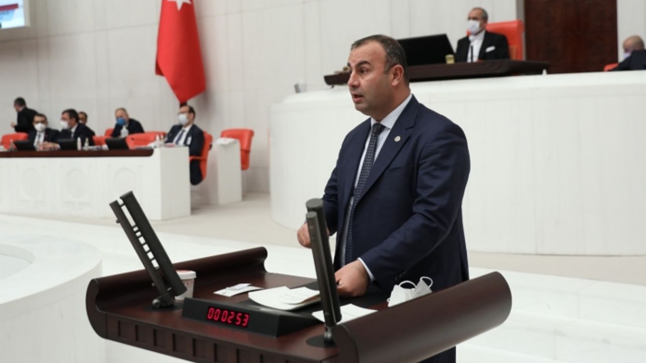 CHP'li Arslan sordu: İzmir’de tarım alanları neden ekilmiyor?