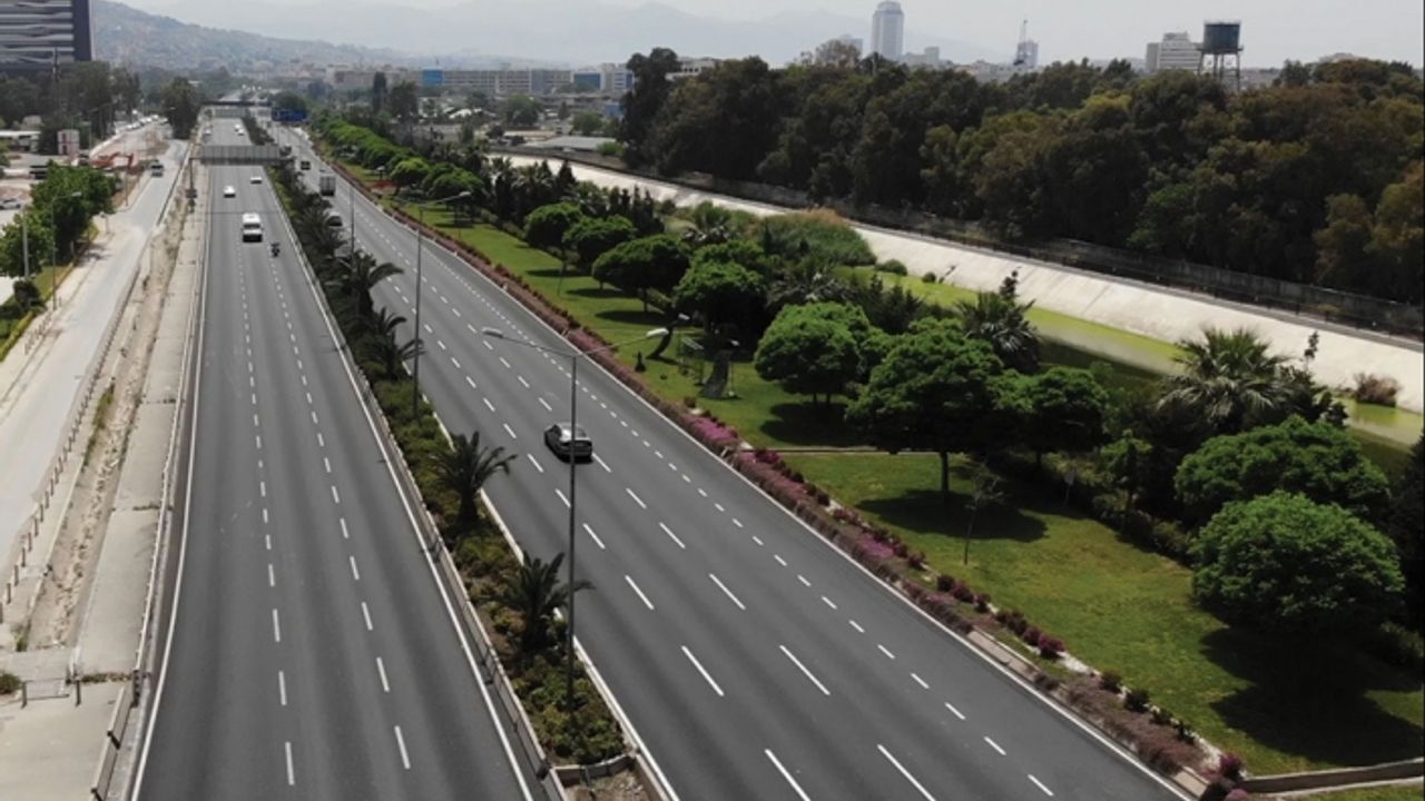 İzmir Büyükşehir Belediyesi’nden yol yatırımları raporu