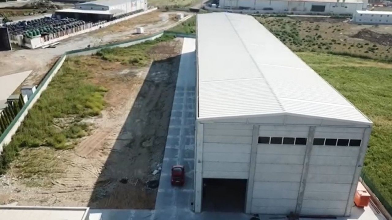 İzmir'de kaçak sigara fabrikasına baskın