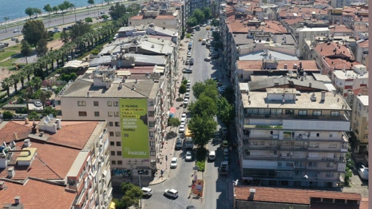 İzmirliler dikkat! O cadde tek yön oldu!