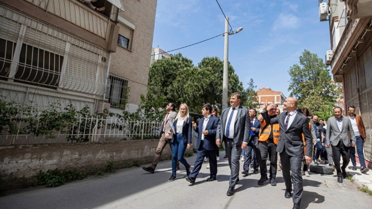 Soyer’den ikinci “Sakin Mahalle” Demirköprü’ye ziyaret
