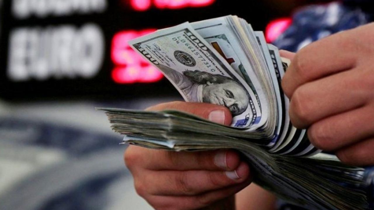 Cari açık ilk 4 ayda yüzde 132 yükseldi
