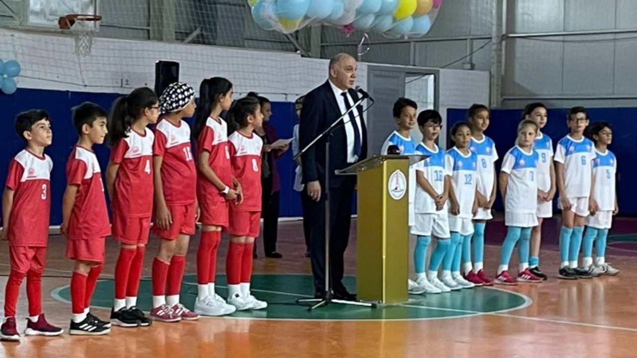Geleneksel Çocuk Oyunları Ligine coşkulu kapanış Tüm çocuklara madalya verildi