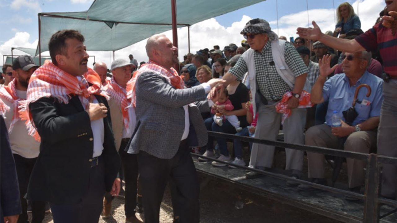 Menemen'de Rahvan At Yarışları nefes kesti