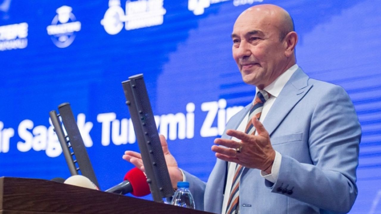 Soyer Sağlık Zirvesi’nde konuştu: Biz iade-i itibar peşindeyiz