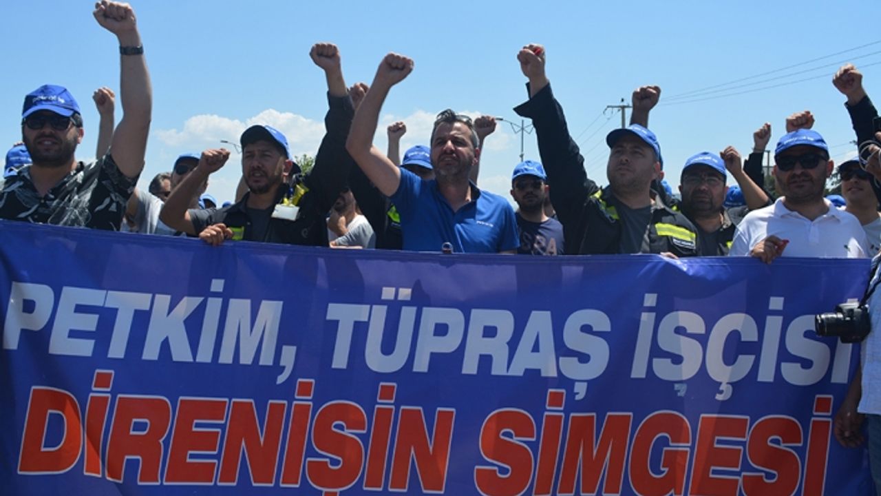 TÜPRAŞ'ın Aliağa Rafinerisi'nde işçiler eylemde