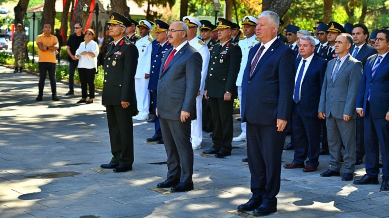 15 Temmuz Demokrasi ve Milli Birlik Günü'nde şehitler anıldı
