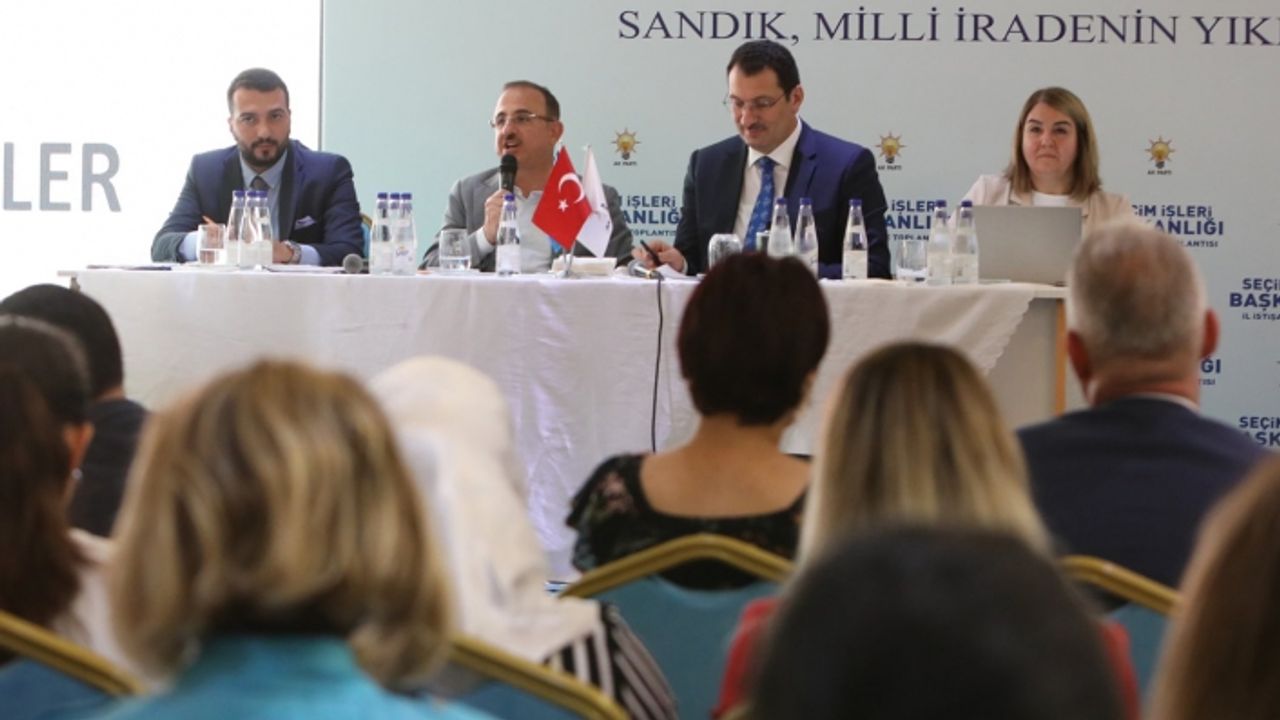 AK Parti İzmir'de 'seçim' zirvesi