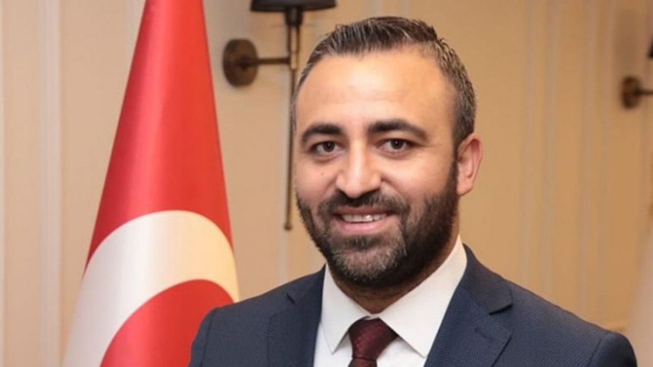 AK Partili Şahin'den Yücel'e 'helikopter' yanıtı: Git Soyer'e sor!