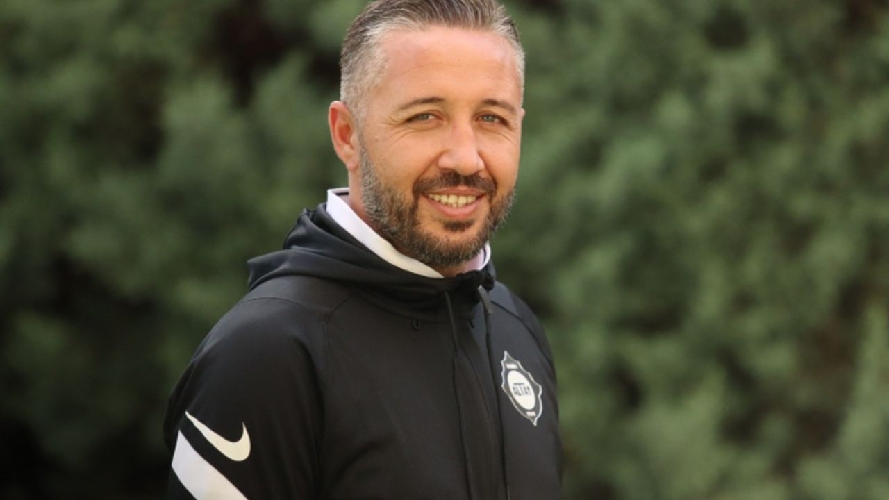 Altay'da sportif direktör Tuna Üzümcü yeni sezon öncesi sabır istedi