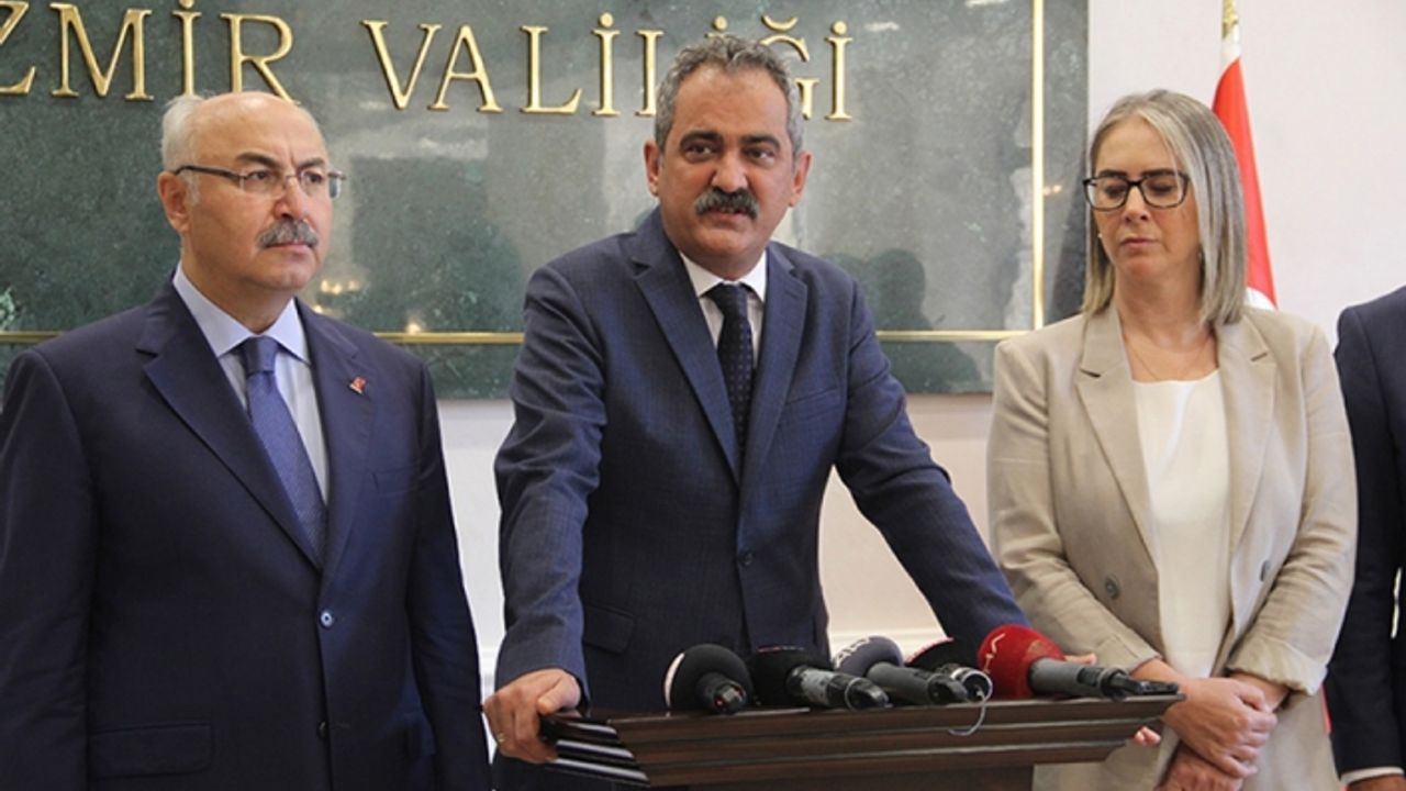 Bakan Özer'den İzmir'e 'yatırım' müjdesi