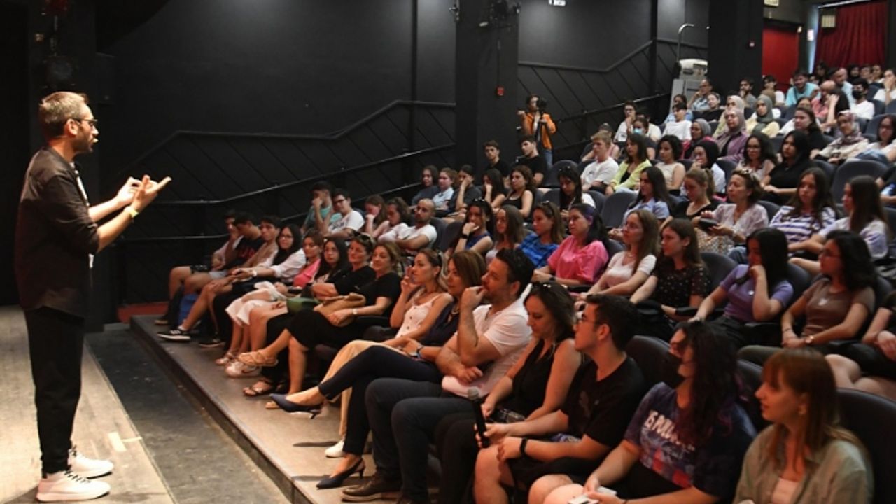 Bornova'da üniversite adaylarına sunum yapıldı