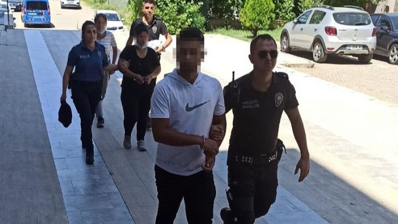 Bu kadarına da pes: Sadaka kutusuna bile göz diktiler!