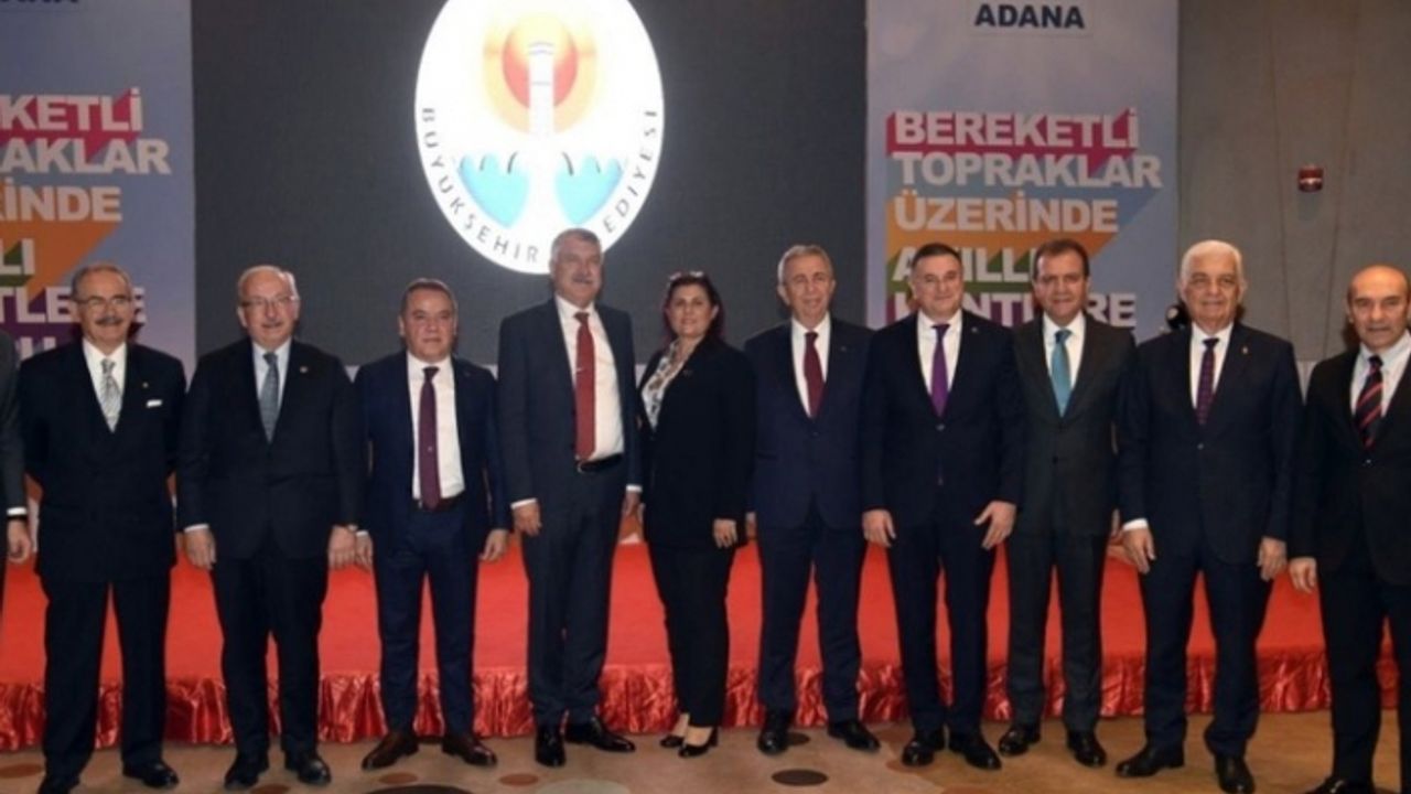 CHP'li 11 büyükşehir belediye başkanından ortak açıklama