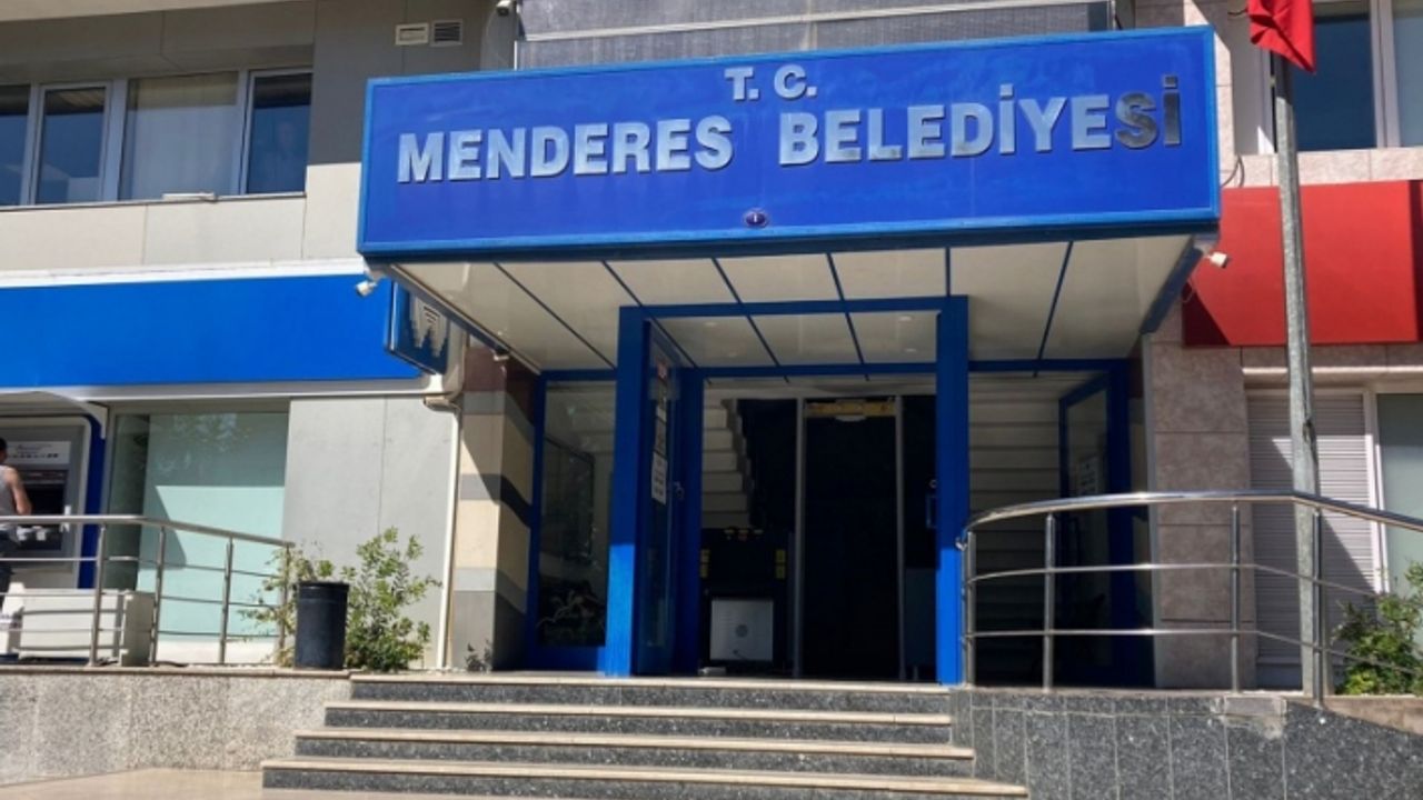 Gözler Menderes'te: CHP'den meclis üyeleriyle kritik toplantı